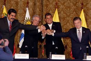 Maduro y Santos acuerdan retorno de sus embajadores e indagar tema fronterizo