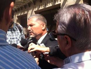 Molina dice en Chile que la ley de amnistía viola los DDHH