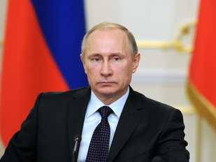 Vladimir Putin dice que buscará reelección en presidenciales de marzo de 2018