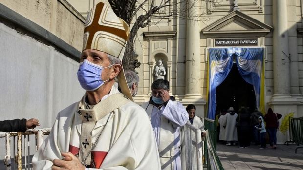 Celebración de San Cayetano: Mario Poli sostuvo que'Cuando se cierran otras puertas, se abren las del santuario'