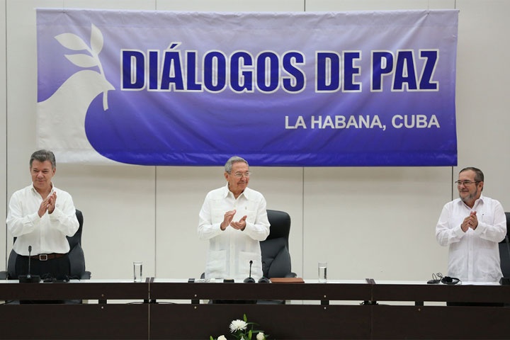 Gobierno de Colombia y Farc firman histórico acuerdo por la paz en Colombia