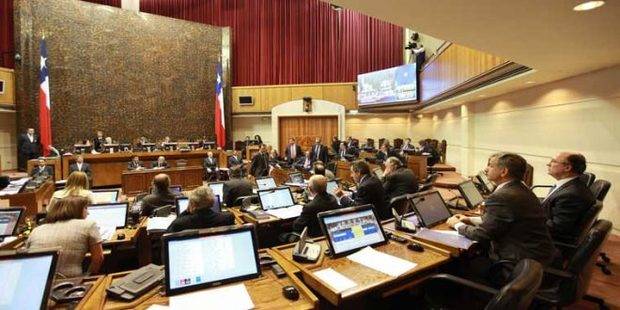 Senado chileno expresa apoyo a Parlamento y rechaza Constituyente