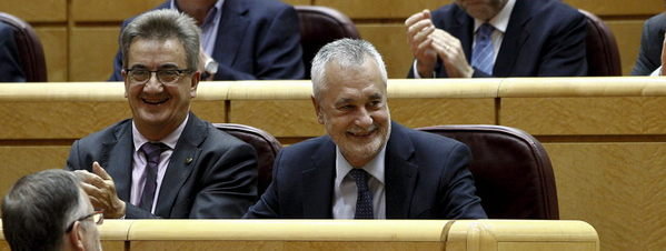 Griñán formaliza la renuncia a su escaño como senador