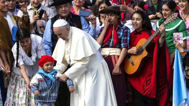 inauguran en Tecnópolis la primera muestra inmersiva en la Argentina sobre los viajes del Papa
