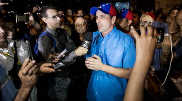 Capriles dice llegaron a Venezuela nuevos equipos para 'reprimir' protestas