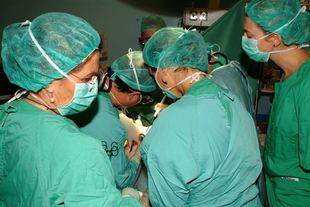 Una donación registrada en el Hospital Reina Sofía permite realizar 6 trasplantes de órganos y 2 de tejidos