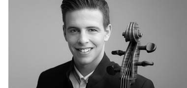 El violonchelista Gabriel Ureña abre este jueves el ciclo 'Jóvenes intérpretes' del Maestranza