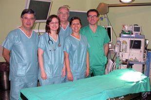 El Valme realiza la primera extirpación de un tumor de esófago por laparoscopia