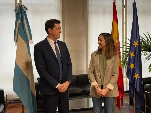 Wado de Pedro se reunió con altas funcionarias del gobierno español y el expresidente Rodríguez Zapatero