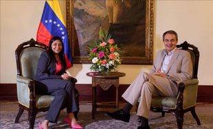 Zapatero se reunió en Caracas con la canciller venezolana